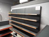 Raft perete modular pt. magazin nou
