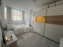 Apartament cu 3 camere, semidecomandat, renovat, Spitalul...