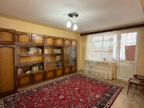 Apartament 3 camere, decomandat, Etajul 3