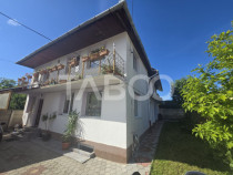 Casa de vanzare 260mp 7 camere curte 113mpu zona Trei Stejar