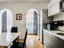 Apartament cu 2 camere de vânzare în zona Ultracentral