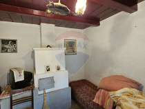 Casa de vânzare cu teren 9200 mp, Pădureni-Șendriceni,...