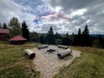 Casă de vacanță, de v&acirc;nzare, pretabilă locuință sa...