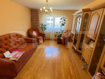 Apartament 3 camere decomandat, 79 m², 2 băi, zona Cetate