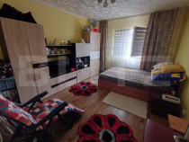 Apartament cu 2 camere, decomandat, 41 mp, parter, mobilat ?