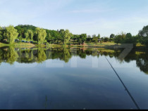 Lac de agrement cu teren 5000 mp, locație excelentă lâng?