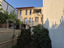 Casă D+P+E+M &ndash; 175 mp utili, curte 94 mp &ndash; Br&acirc;ncoveanu