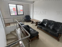 Apartament premium 4 camere cu intrare separata, ideal offic