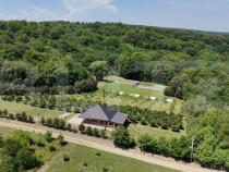 Glamping, piscicultură și turism spiritual - totul &icirc;ntr-u