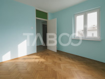 Strand - 3 camere cu balcon si pivnita - la etajul 4