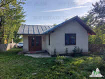 Valea Prahovei_Comarnic/ Casa 3 camere/ pivnita/ curte 550m