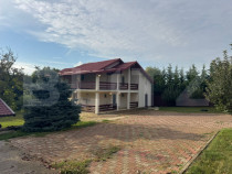 Casa de 4 camere, 1670mp teren, zona Barnova