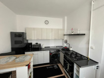 Apartament de vanzare, cu 2 camere, zona Tractorul