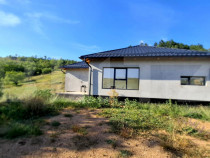 Casa pe un nivel, cu teren 2997 mp, panorama superba,Suceagu