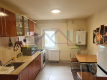 Apartament 3 camere decomandat Centrul Civic