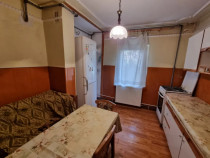 Apartament 3 camere, decomandat - zona Racadau