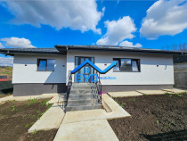 Casa plan parter, 4 camere, zona Valea Lupului, Iasi