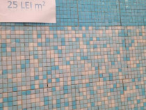 Mozaic din sticla pentru piscine si bai