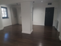 Spatiu modern, stradal, renovat modern, grup sanitar, 70mp, central