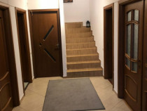 Casa de vanzare 4 dormitoare, living, 2 bai, bucatarie etc