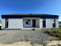 Casă nouă, semifinisata &ndash; aproape de oraș!