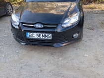 Ford focus 2012 masina