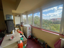 Apartament 3 camere decomandat Capital