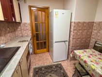 Vand apartament cu 2 camere parter