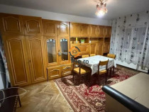 Decomandat 3 camere cu centrala etaj 2 zona Dambovita