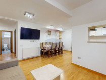 Vedere superbă spre Bucegi, l&acirc;ngă Castelul Cantacuzino...