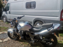 Motocicleta Kawasaki 750zr 2004