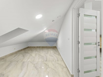 Spațiu comercial de &icirc;nchiriat la mansarda