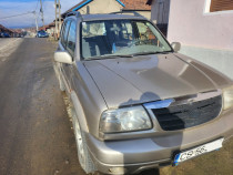 Vând Suzuki Grand Vitara 2.5 V6 (150 CP)