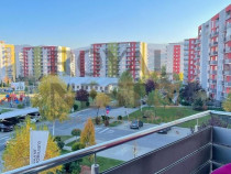 Inchiriez apartament cu 2 camere in Avantgarden3