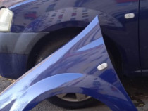 Aripa Stanga Logan 1 albastru marin jandarm