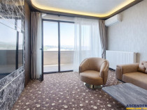 Lux Class, parcare, vedere panoramica zona Coresi, Tractorul