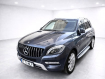 Mercedes-Benz ML 250 - 4x4 - Xenon - Panoramic - interior superb