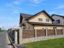 Vila Individuala 4 camere, anexa + curte libera 200mp Oto...