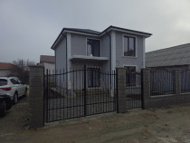 Casă individuală P+1 &ndash; Ovidiu zonă liniștită 4 camer