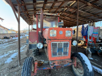 Tractor Universal 650