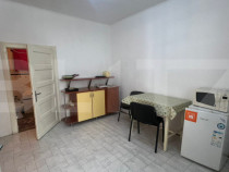 &Icirc;nchiriere casă &icirc;n zonă liniștită &ndash; Podeni, T&acirc;rgu M