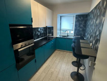 Apartament 3 camere, decomandat - zona Avantgarden