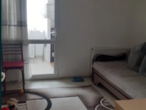 Garsoniera nedecomanata - zona Tractorul