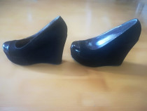 Pantofi cu platforma negri catifea marimea 38