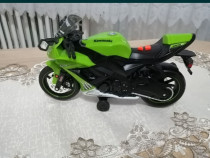 Machetă motocicletă Kawasaki cu baterii