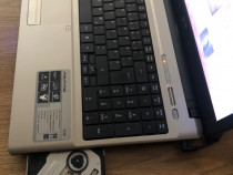 Laptop ACER Slim display 15,6 Inch led,4gb ram ,250gb hard