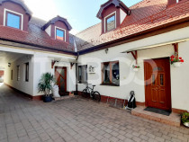Pensiune si casa in centrul Sibiului cu business functional