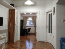 Apartament 3 camere de inchiriat in vila ,cochet, nou renov