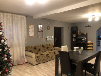 Casa/ Vila cu 6 camere de vanzare Sud, Bistrita 255 mp +t...