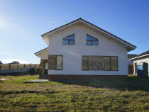 Casa individuala teren 699mp 7 minute de Sibiu cu 4 camere